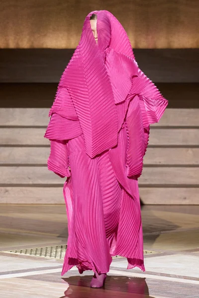Look 44